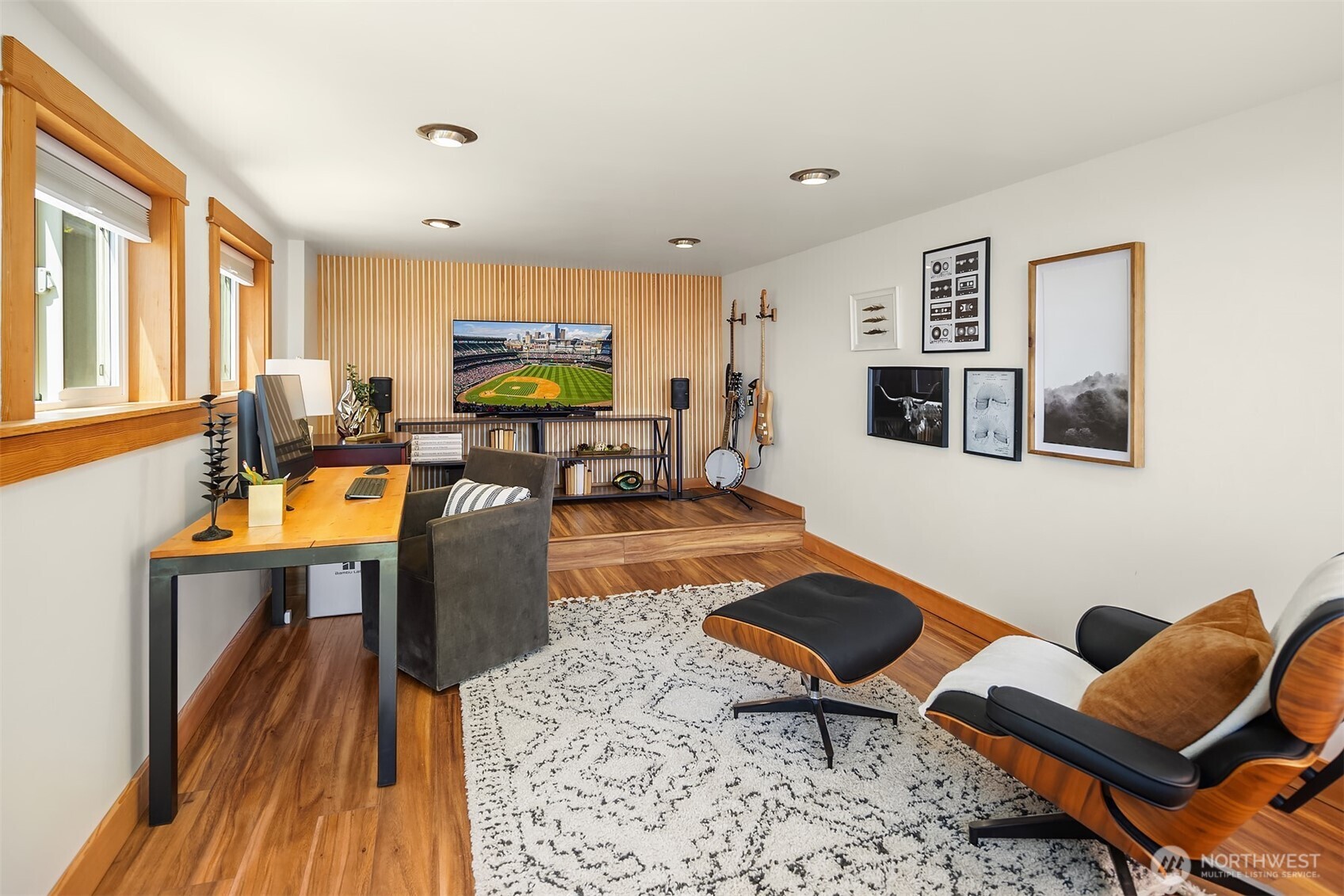 2508 13th Avenue W