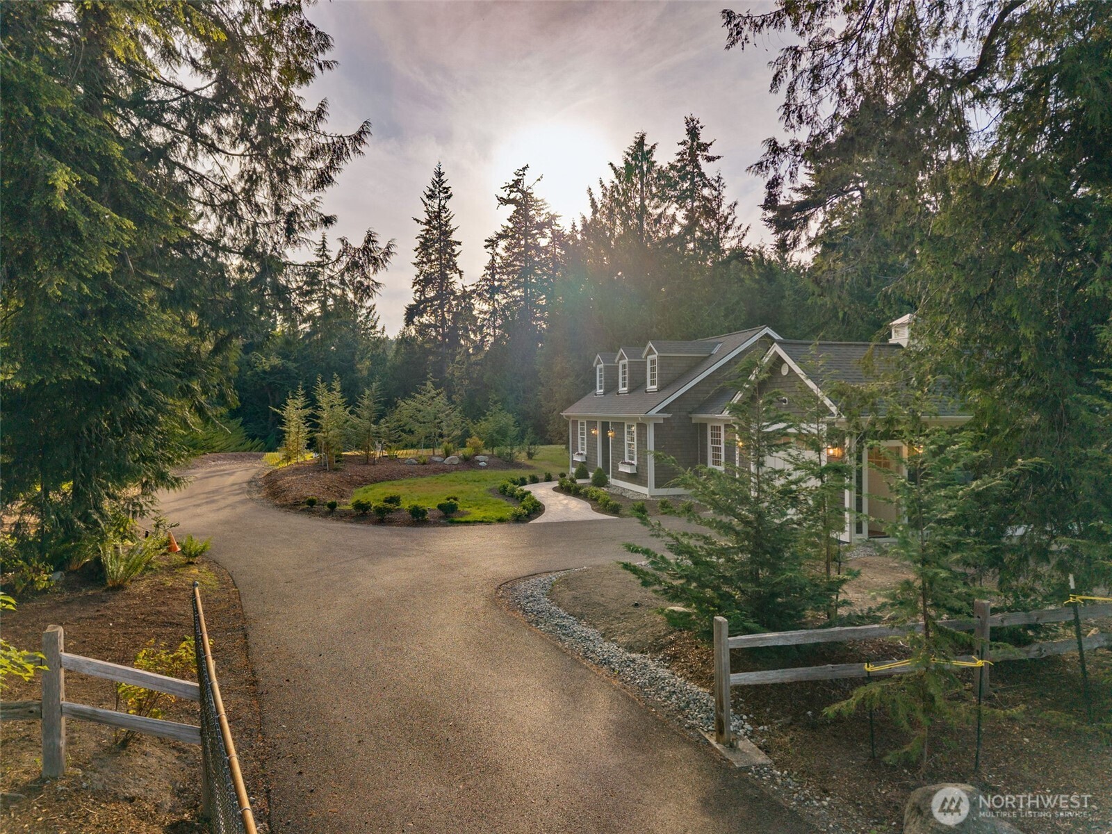7077 NE Ridge Lane