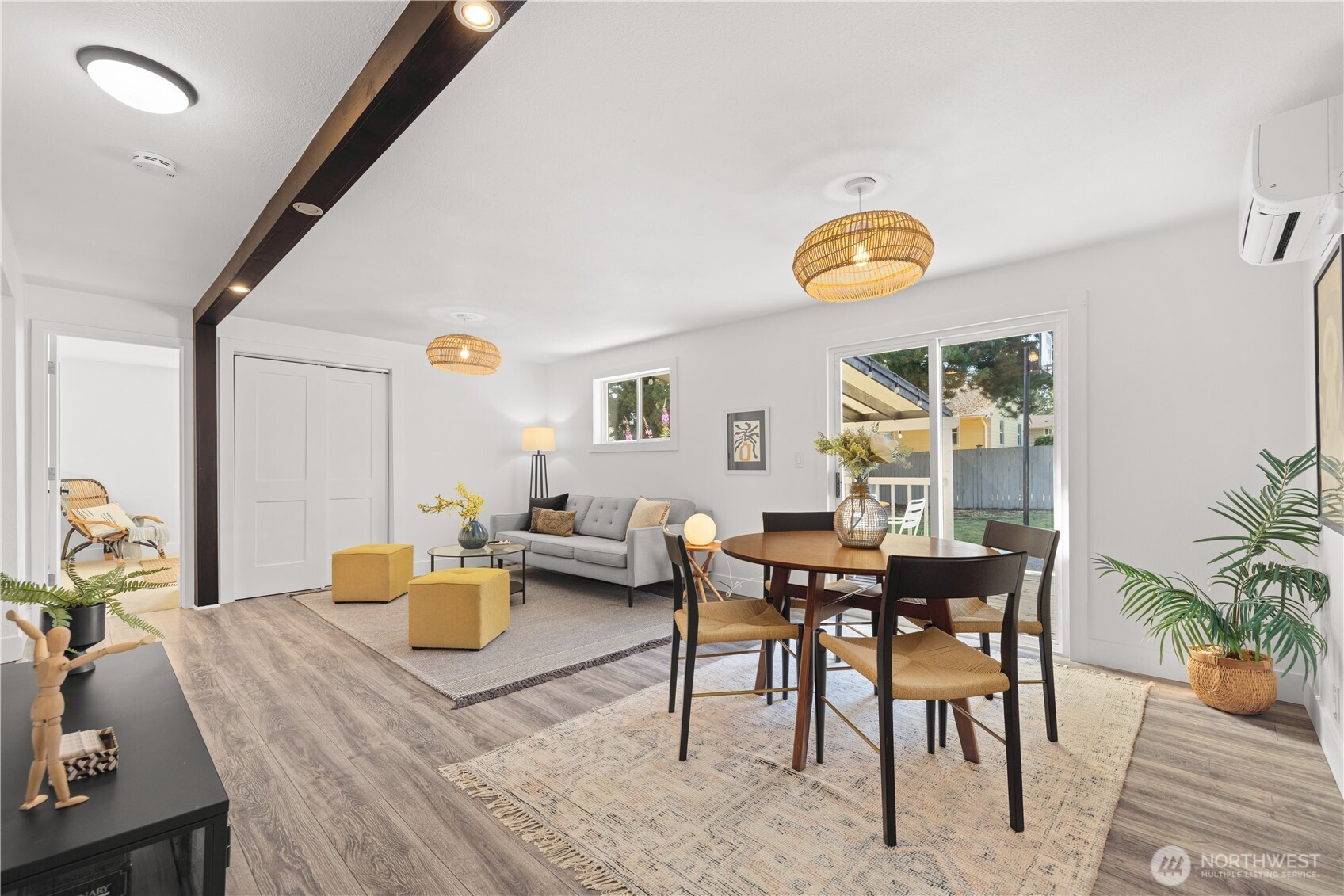 6716 Penny Lane