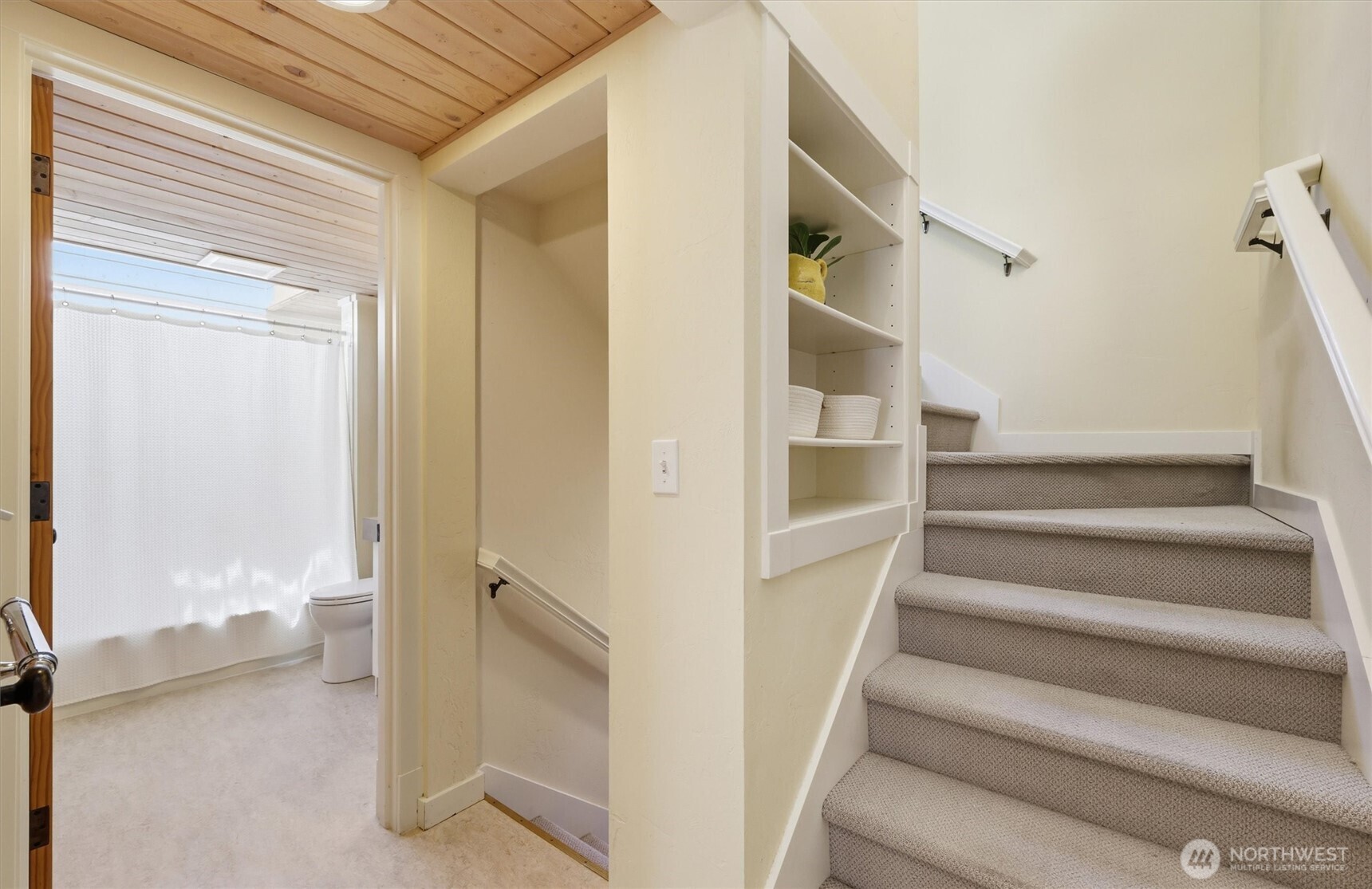 317 N 160TH Place