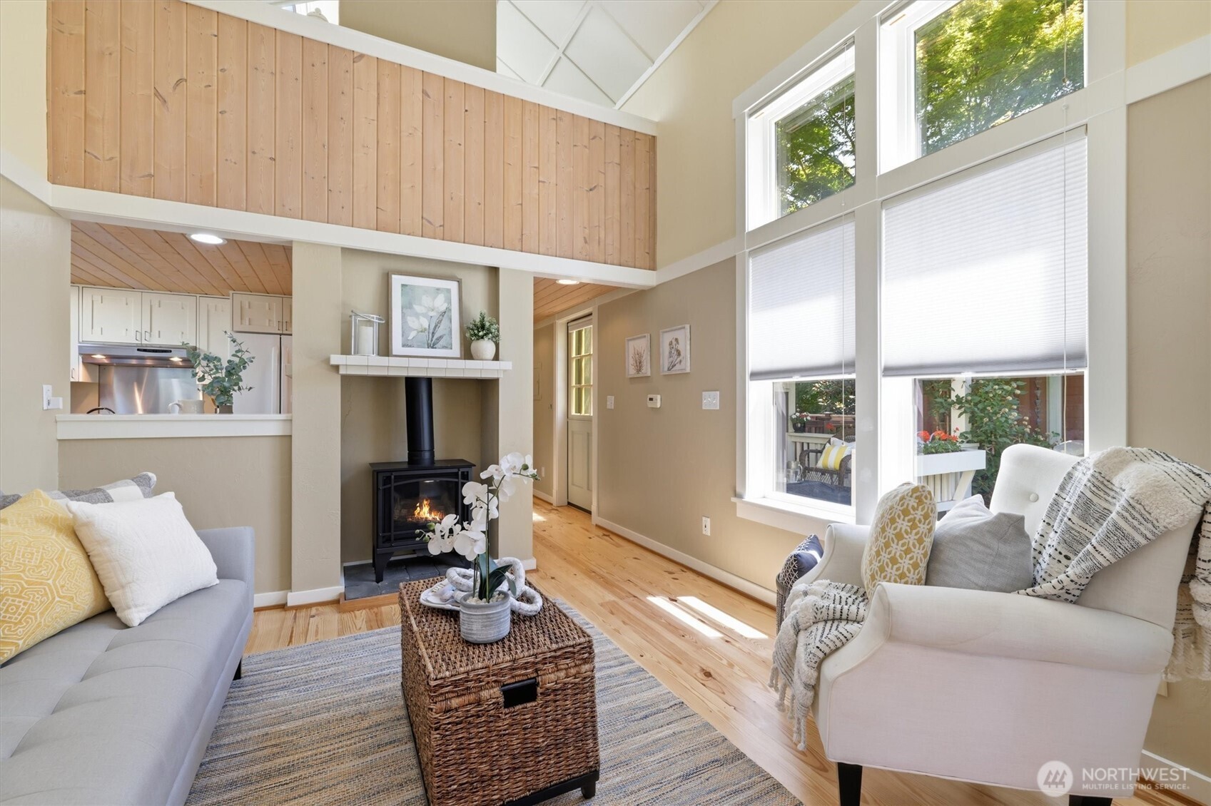 317 N 160TH Place
