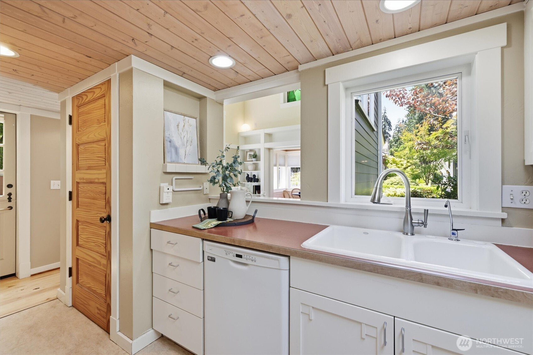 317 N 160TH Place