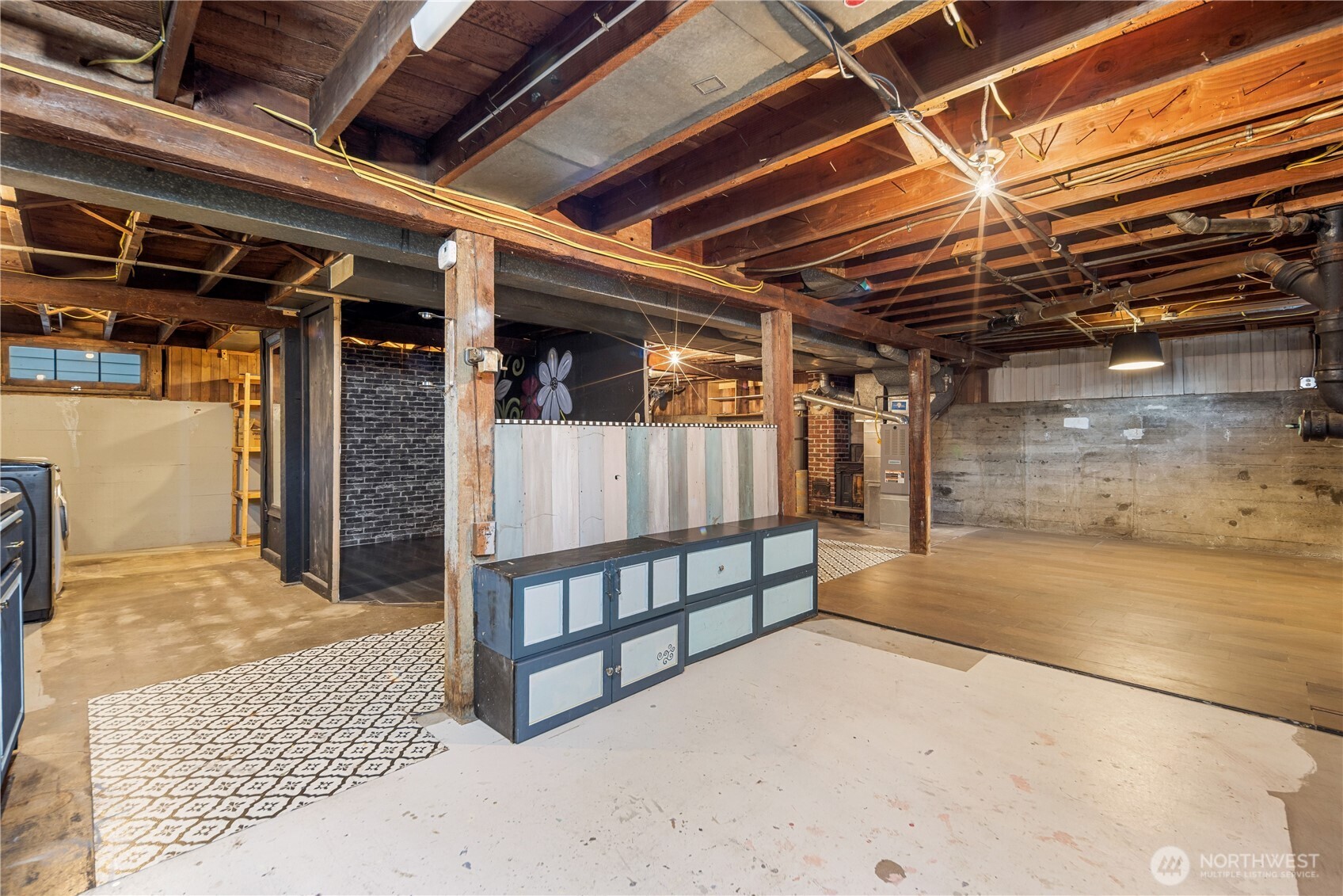 1210 N 2ND Street
