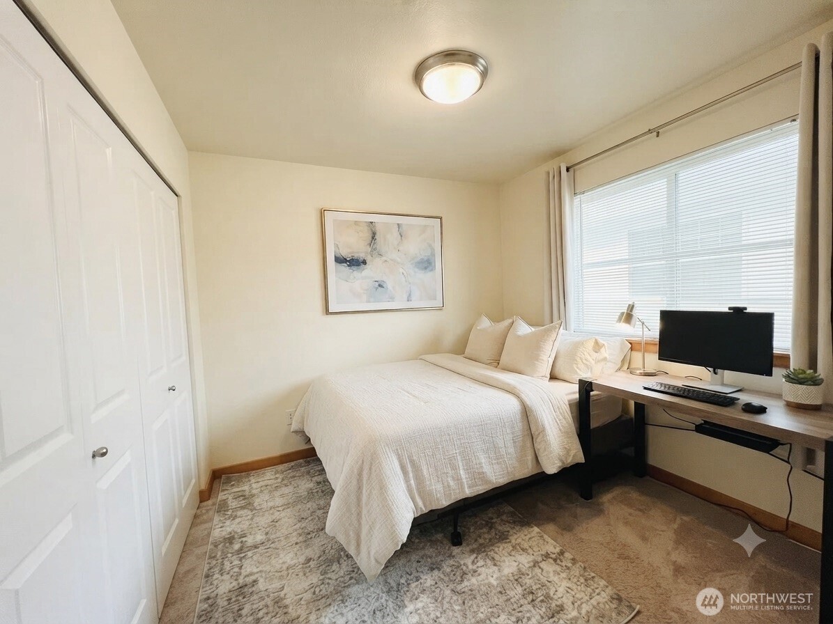 1121 N 94th Street Unit: B