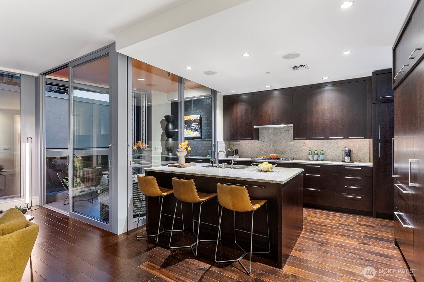 1521 2nd Avenue Unit: 802