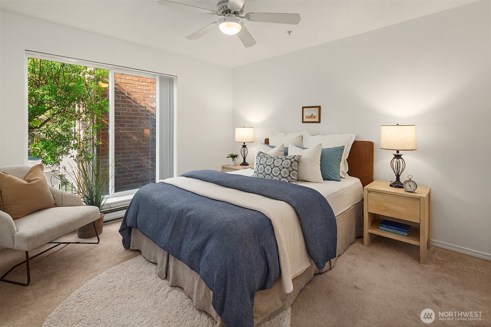 323 Queen Anne Avenue N Unit: 217