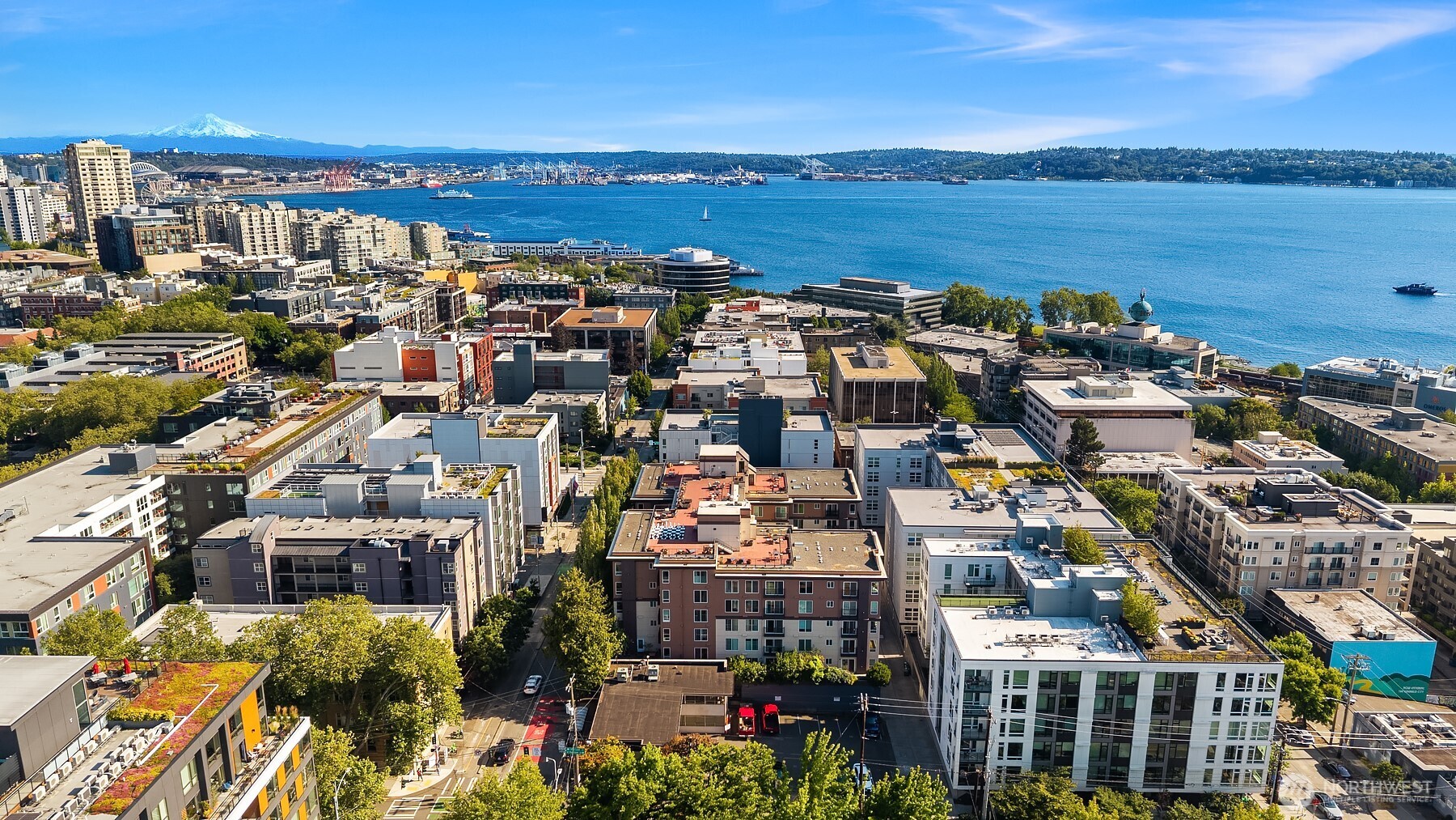 323 Queen Anne Avenue N Unit: 217