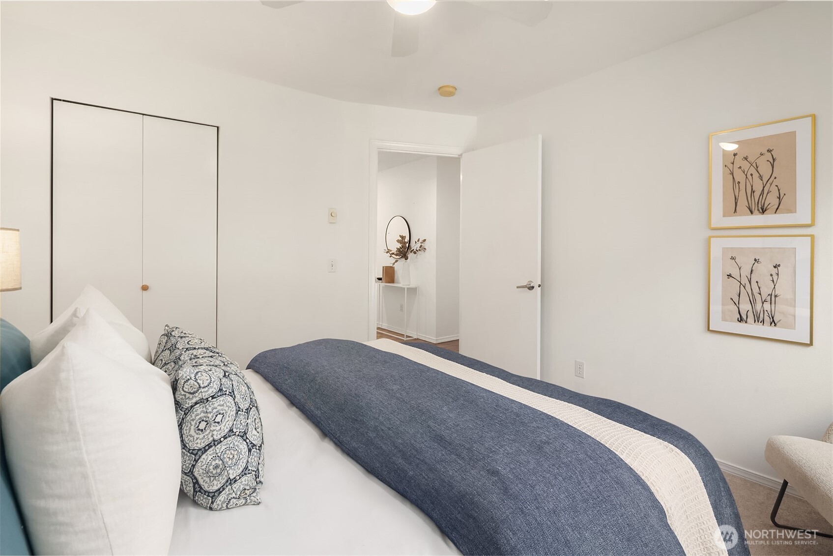 323 Queen Anne Avenue N Unit: 217