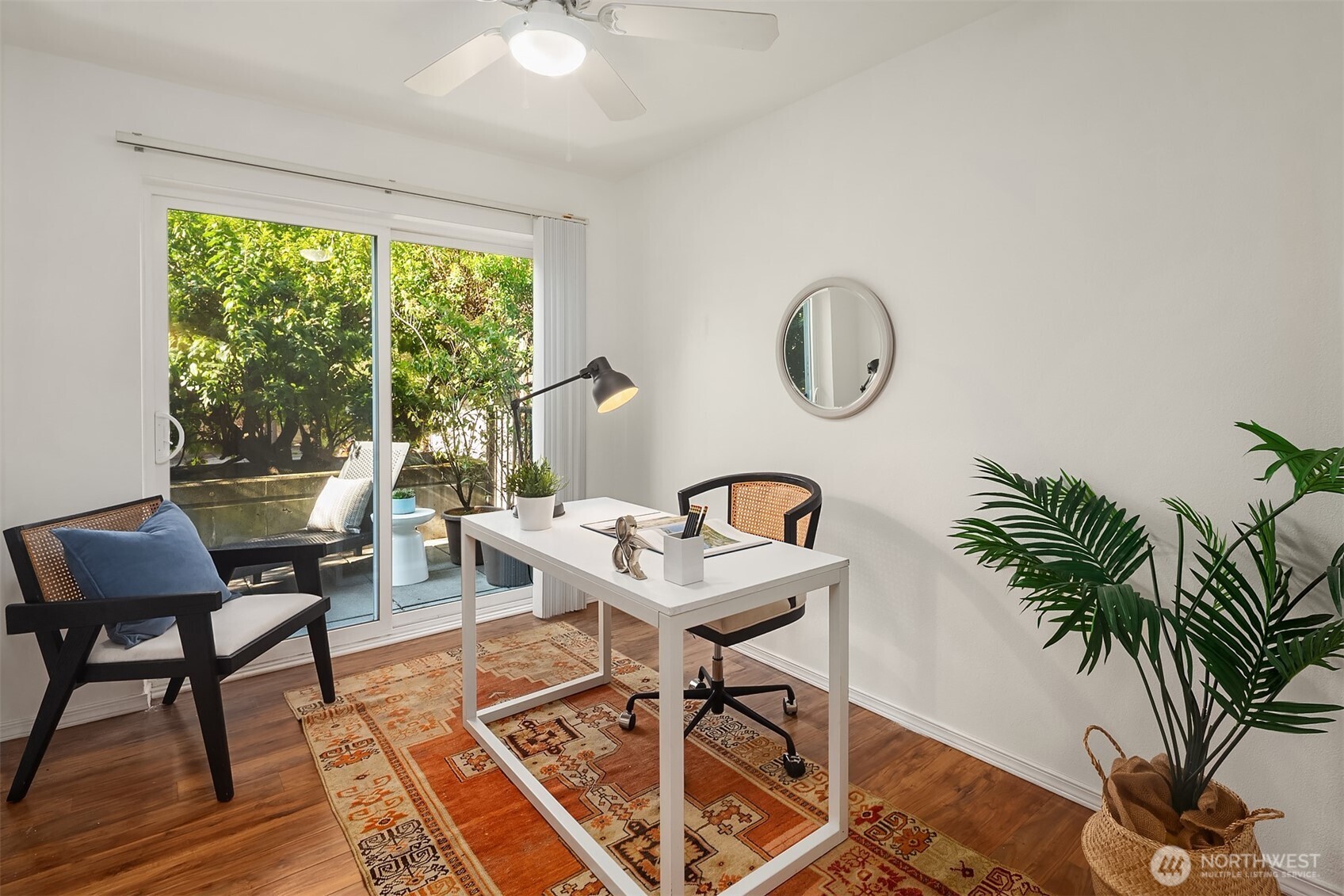 323 Queen Anne Avenue N Unit: 217