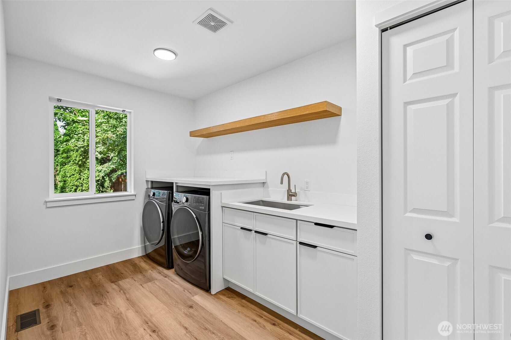 10530 NE 119th Place