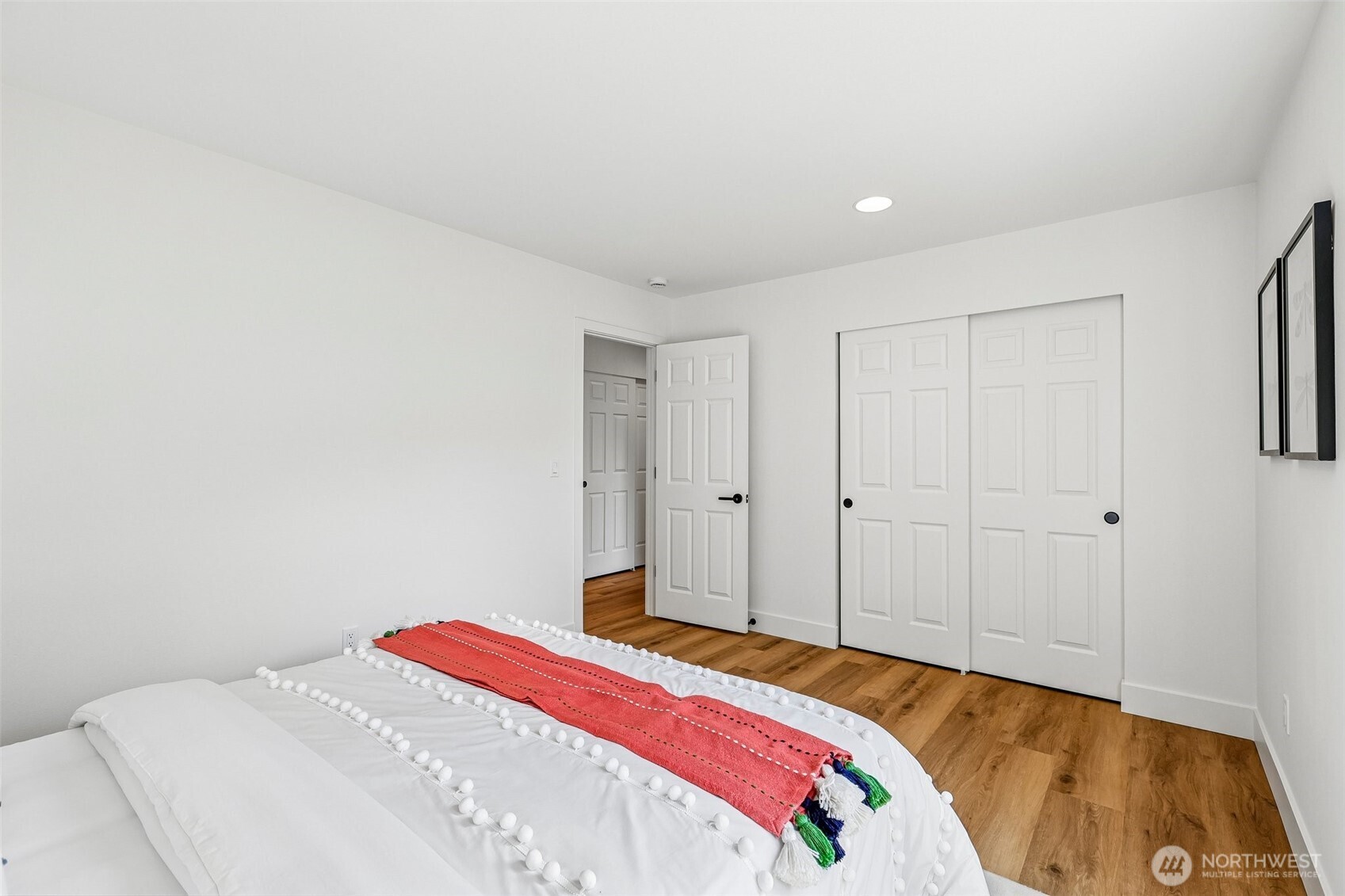 10530 NE 119th Place