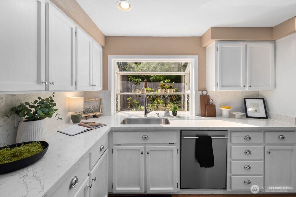 12138 NE 166th Place