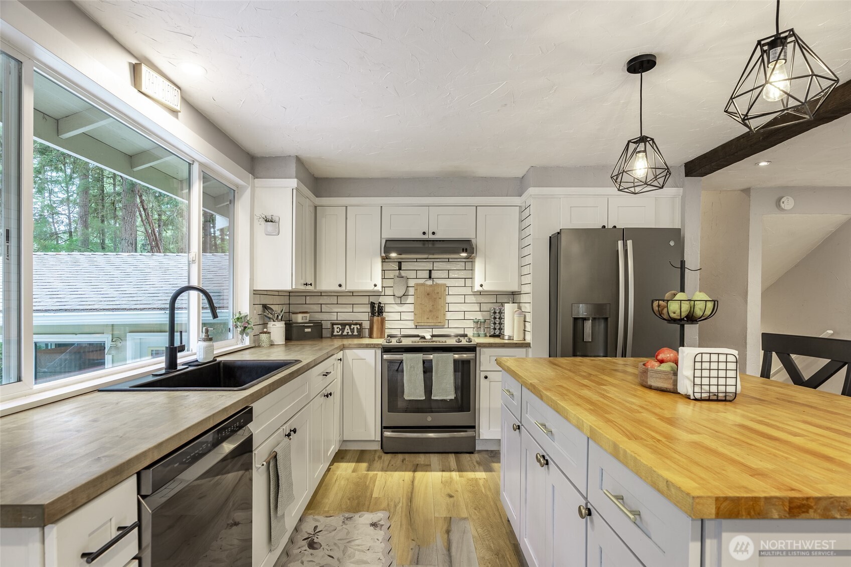 14102 NW 56th Avenue NW
