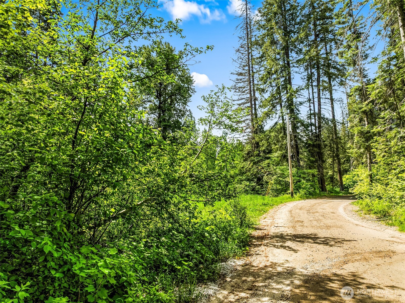 13861 13863 Brae Burn Road