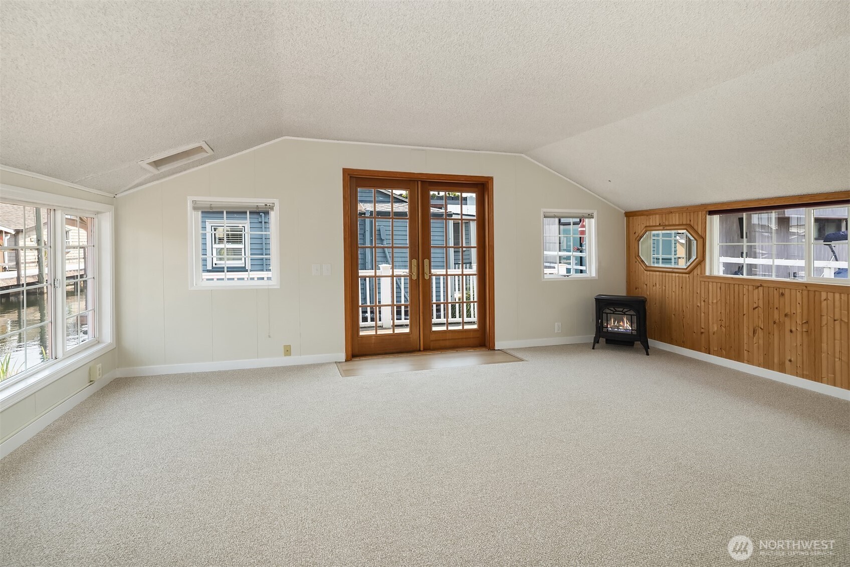 2818 Boyer Avenue E Unit: 8