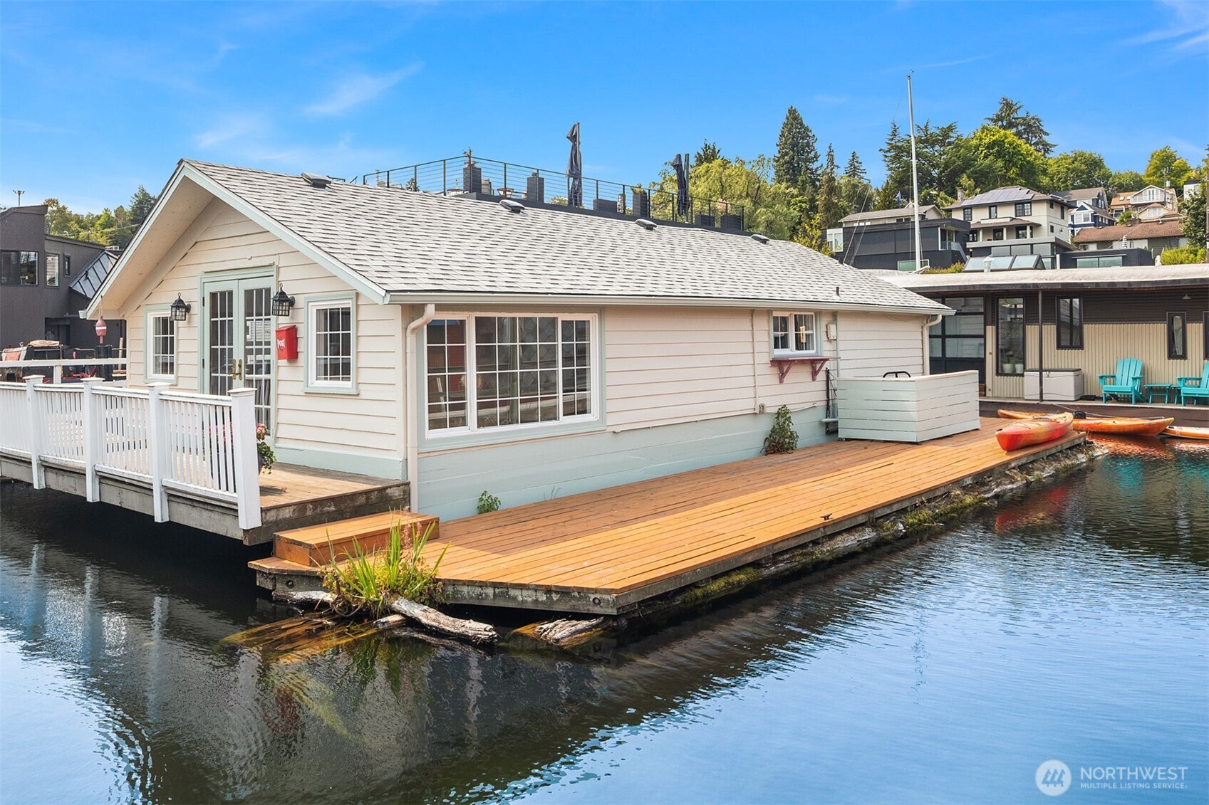 2818 Boyer Avenue E Unit: 8