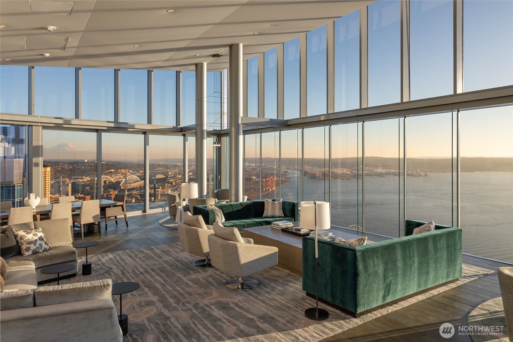 121 Stewart Street Unit: 2501