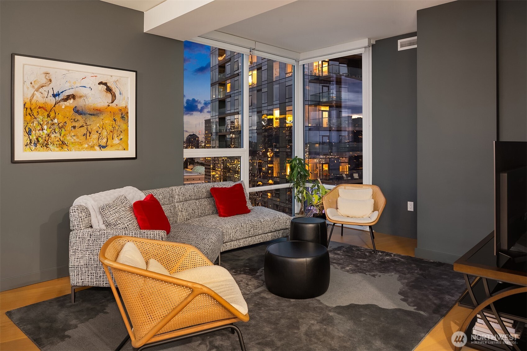 121 Stewart Street Unit: 2501