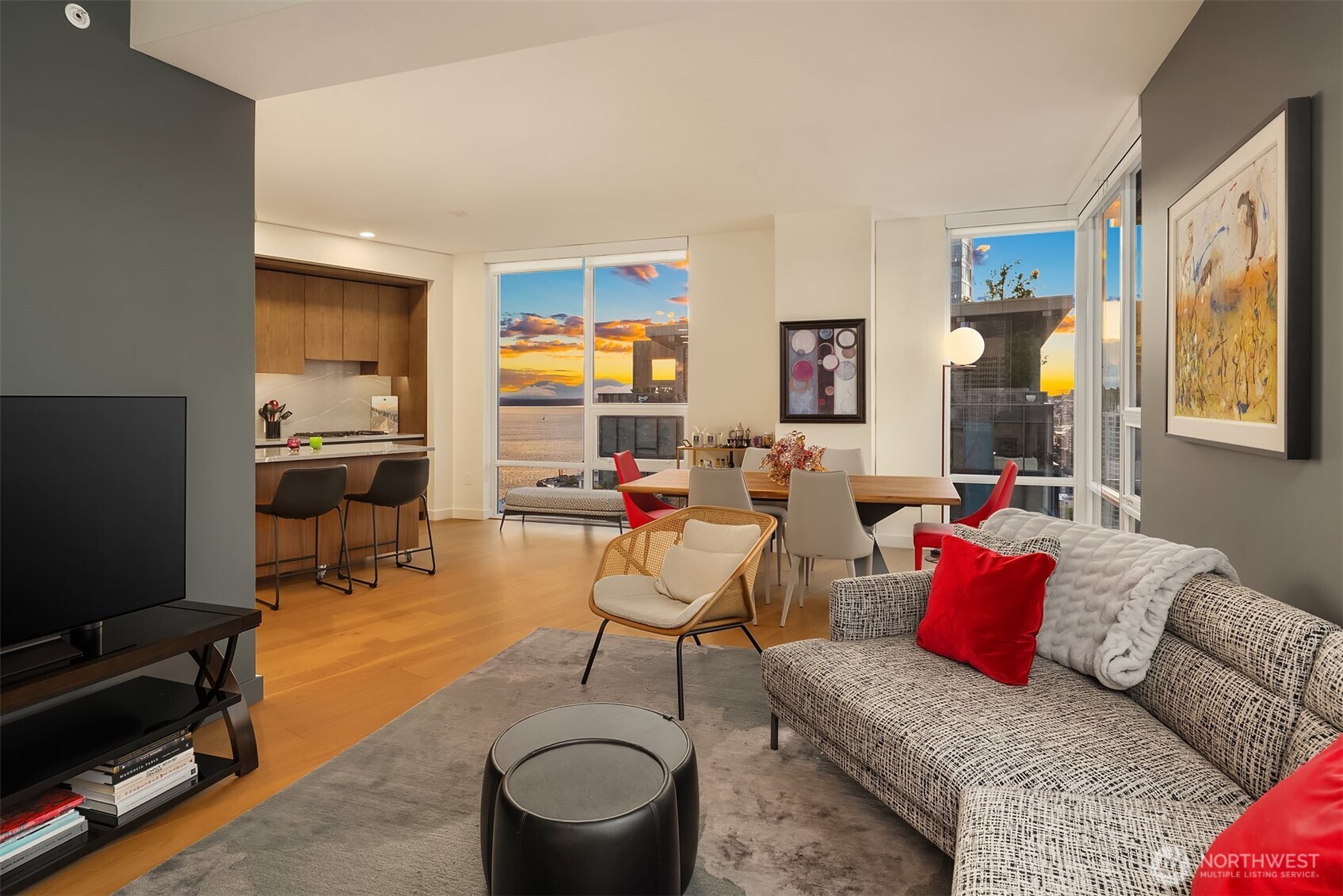 121 Stewart Street Unit: 2501