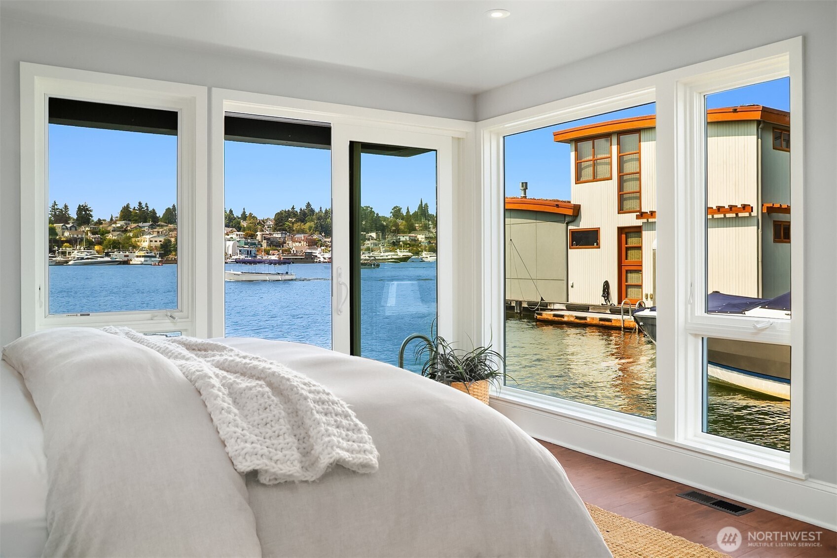 2821 Fairview Avenue E Unit: Unit 4