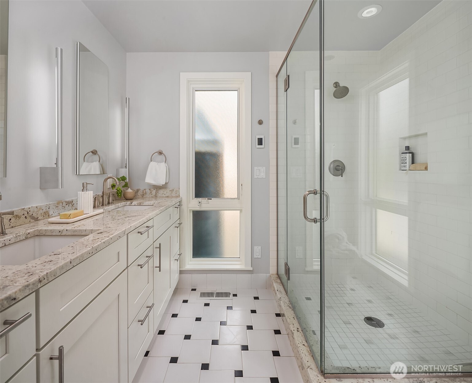 2821 Fairview Avenue E Unit: Unit 4