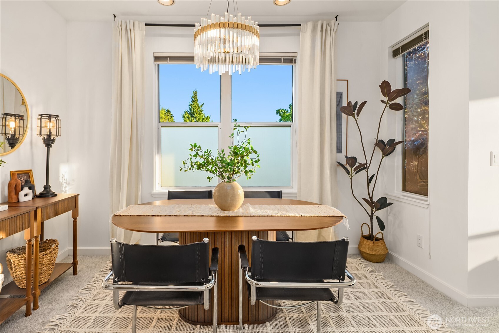 524 12th Avenue E Unit: 301