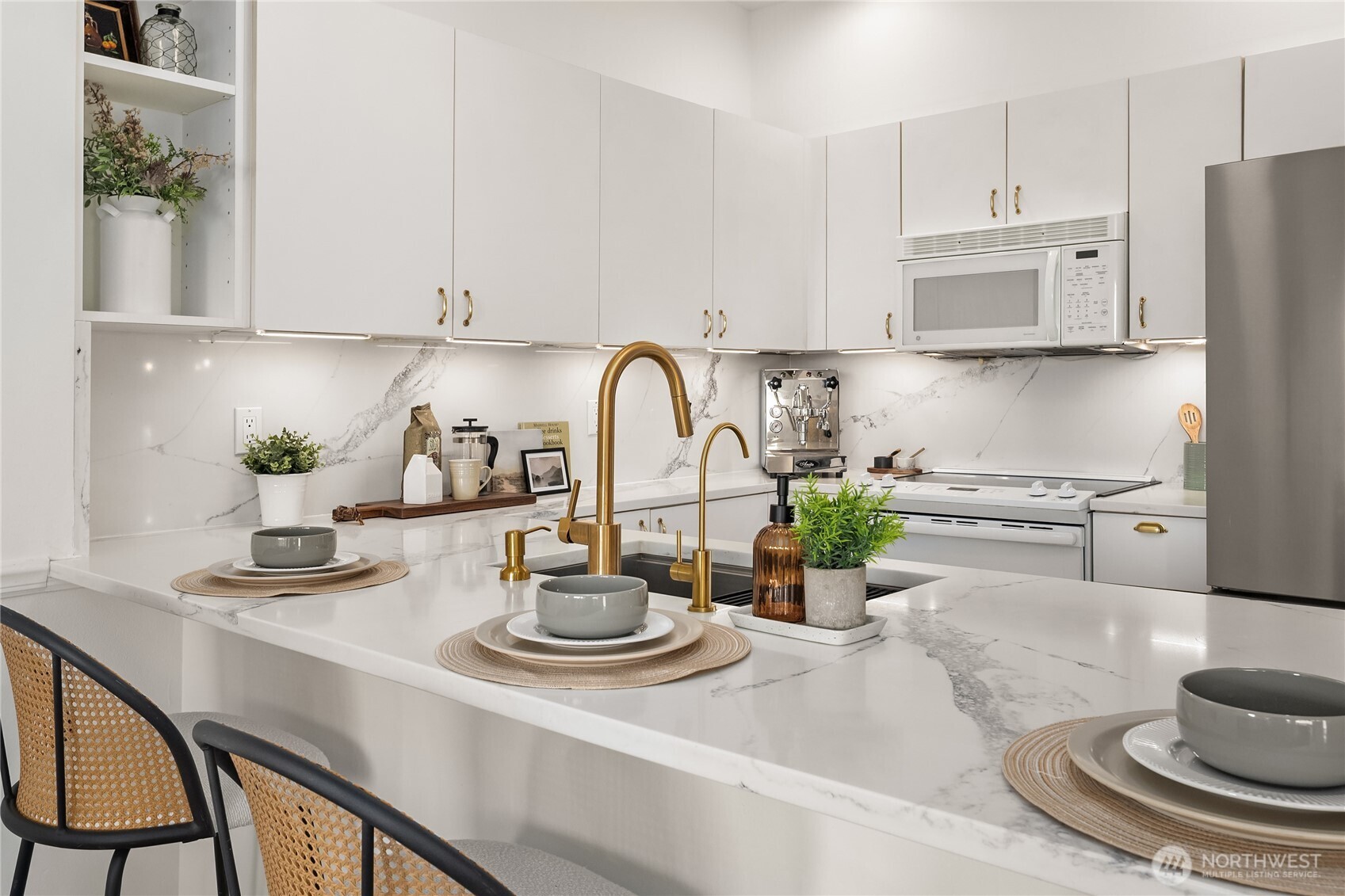 524 12th Avenue E Unit: 301