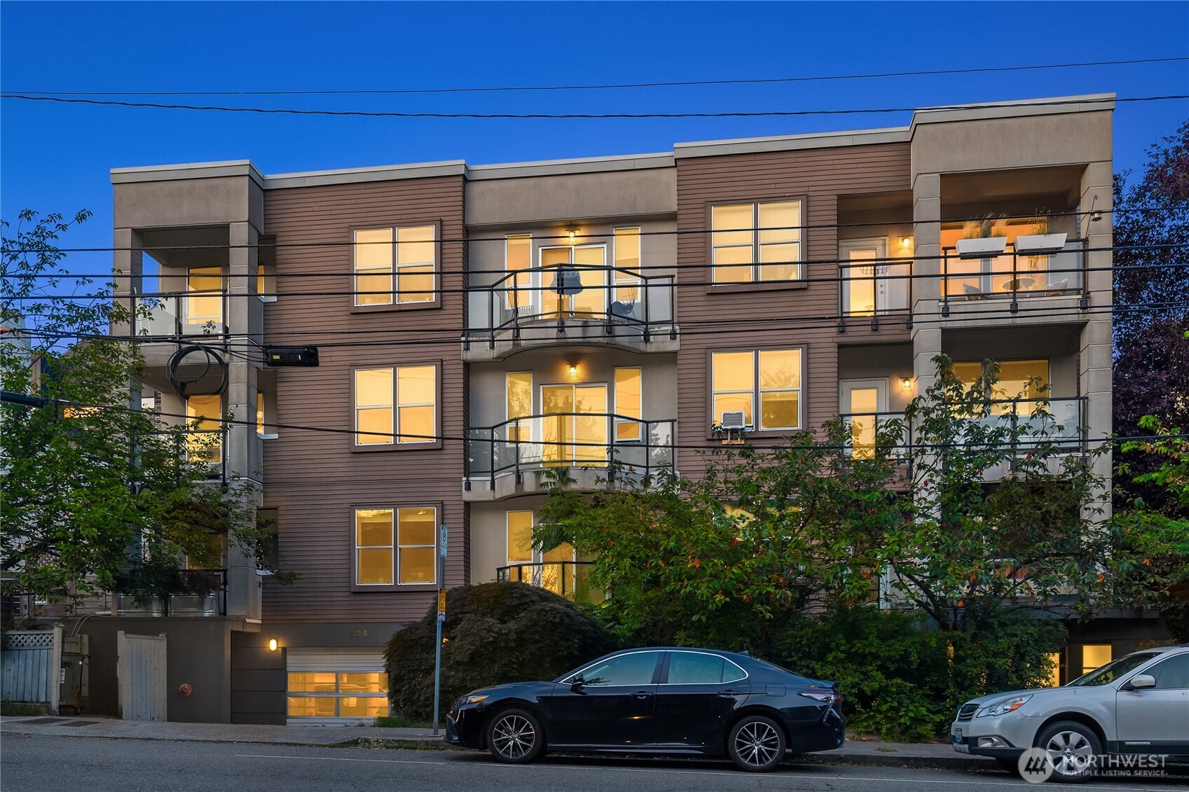 524 12th Avenue E Unit: 301