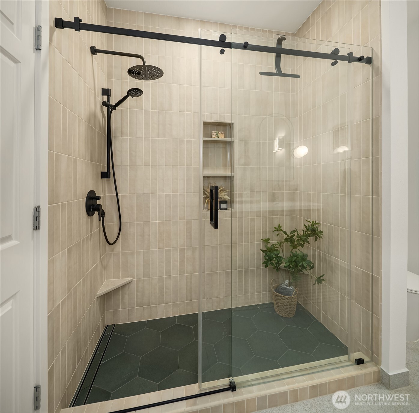 524 12th Avenue E Unit: 301
