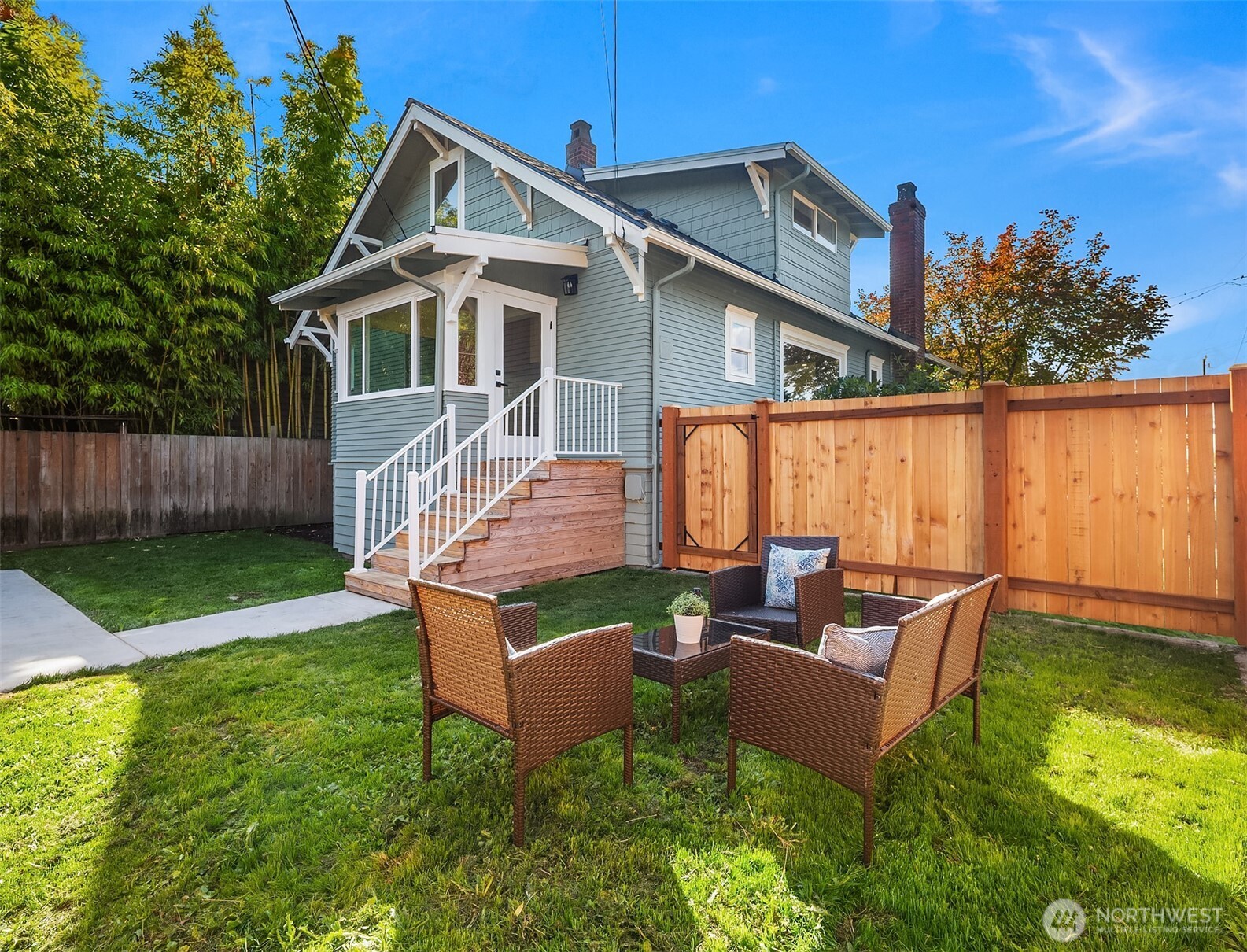 7216 33rd Avenue NW