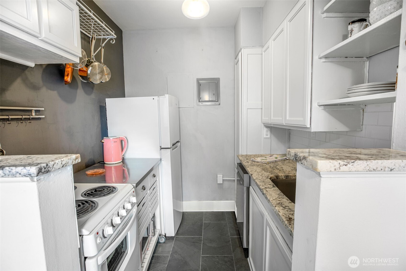 1605 E Olive Street Unit: 208