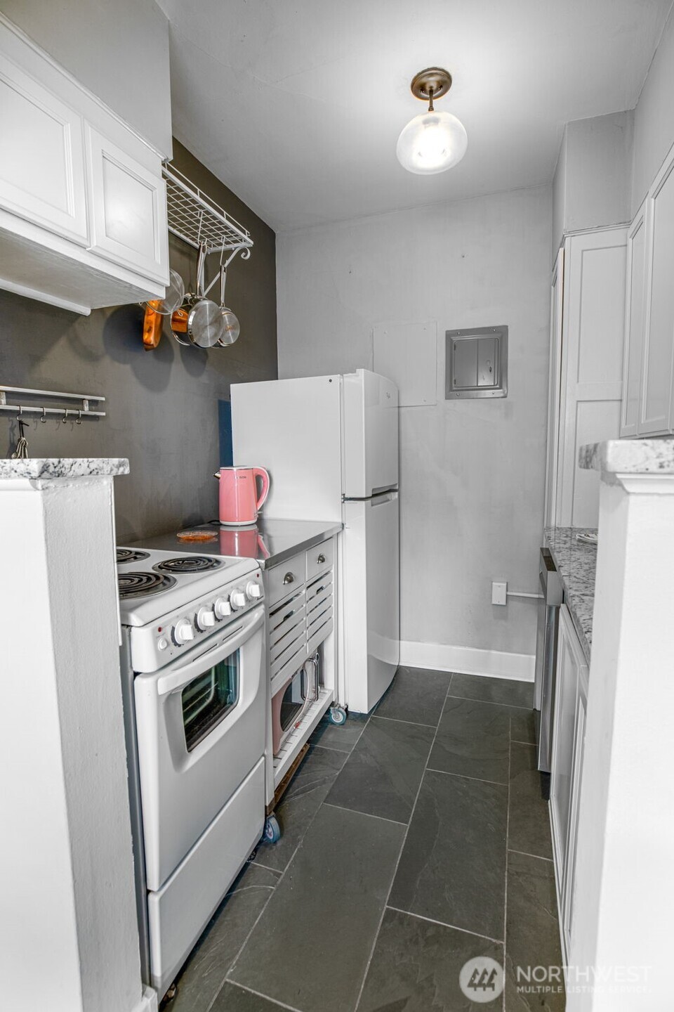 1605 E Olive Street Unit: 208