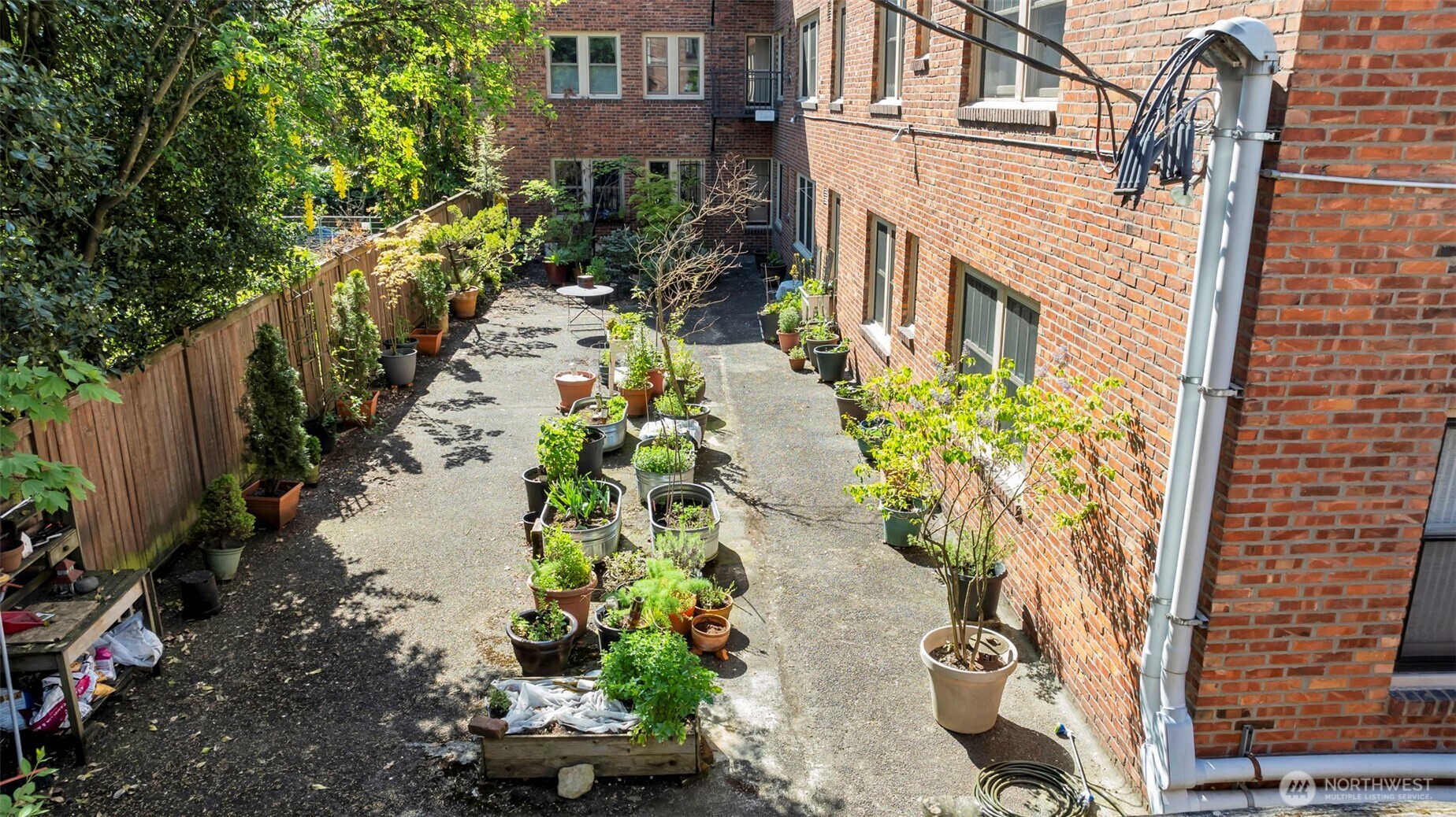 1605 E Olive Street Unit: 208