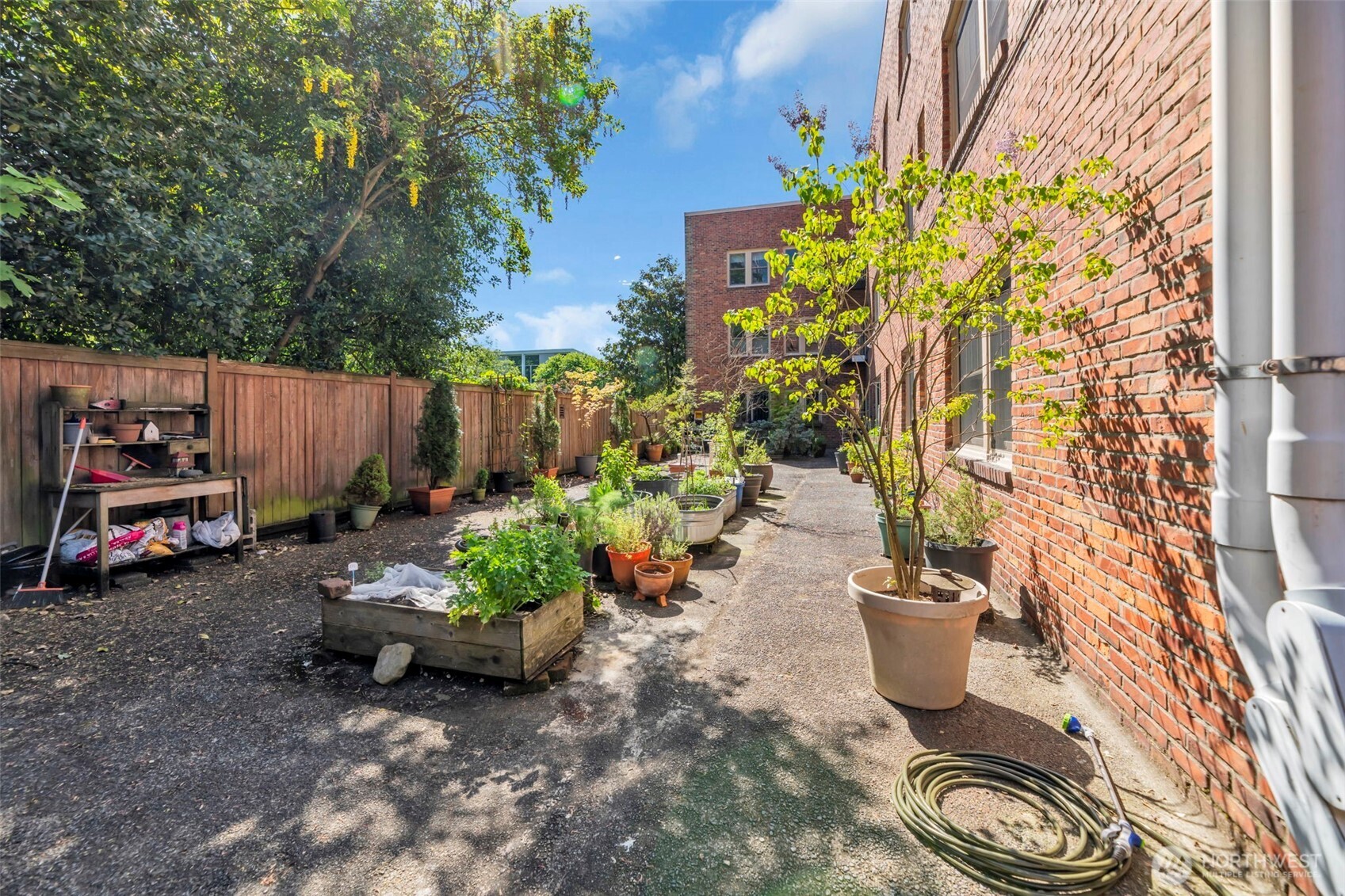 1605 E Olive Street Unit: 208