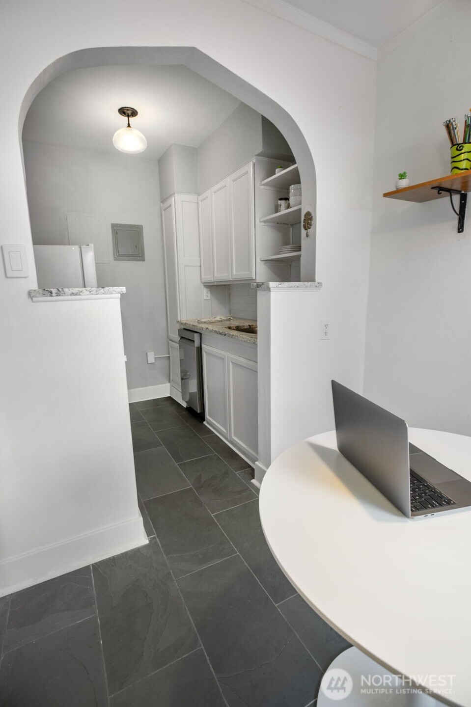 1605 E Olive Street Unit: 208