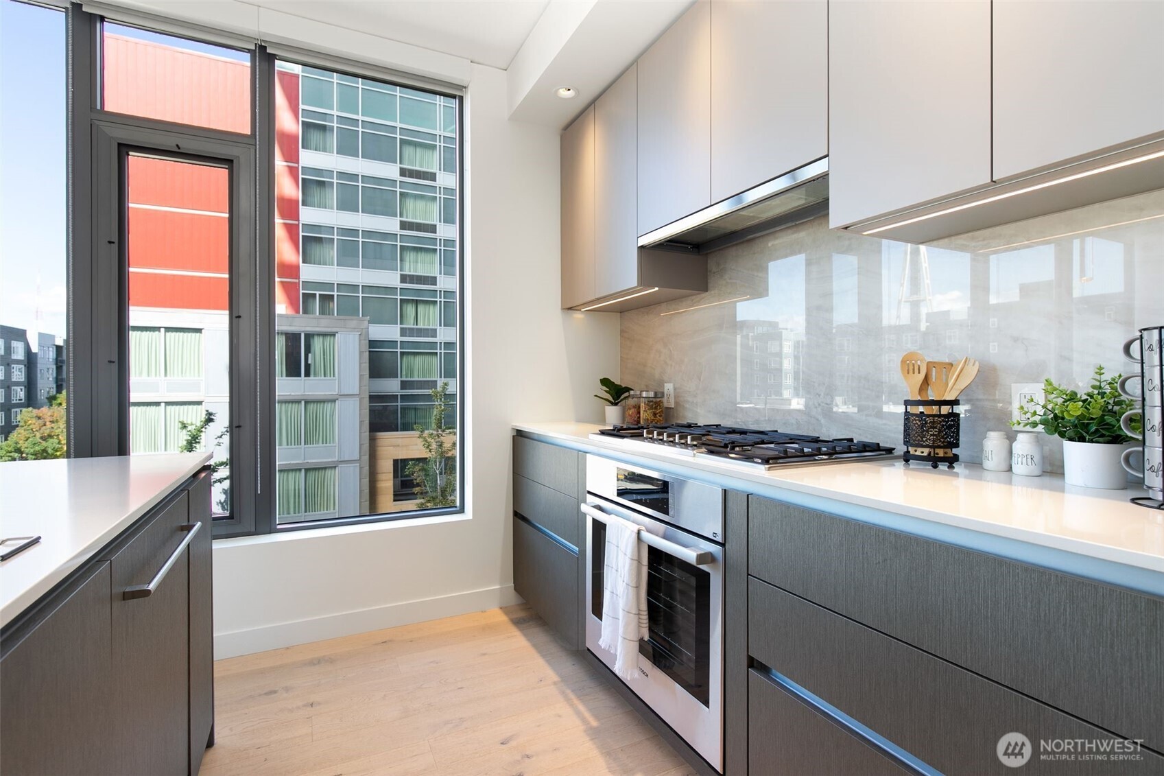 2510 6th Avenue Unit: 408