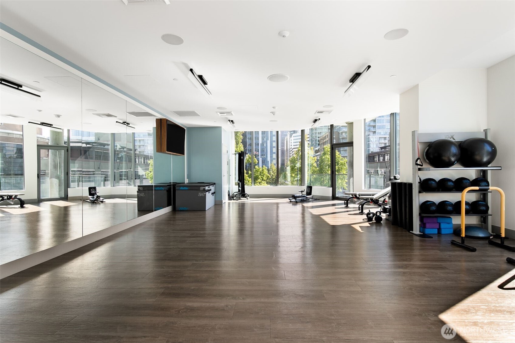 2510 6th Avenue Unit: 408
