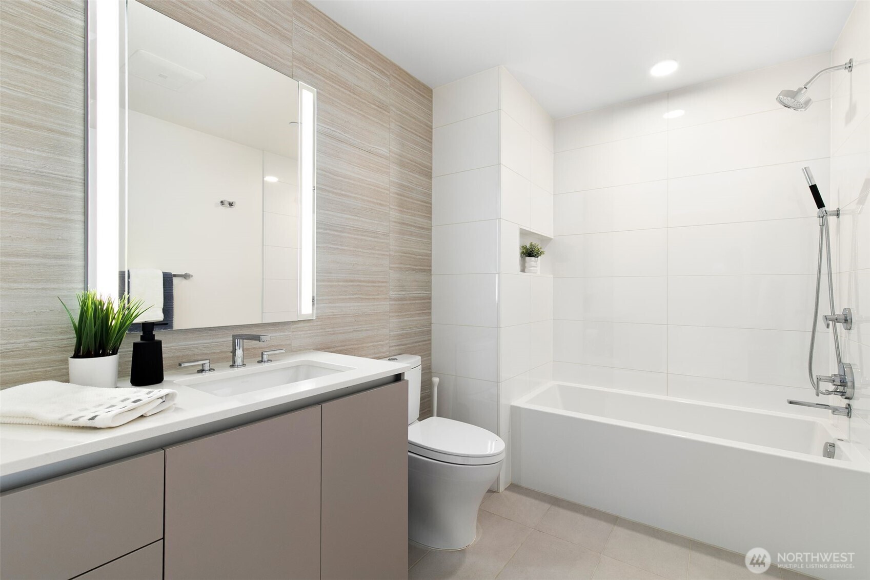 2510 6th Avenue Unit: 408