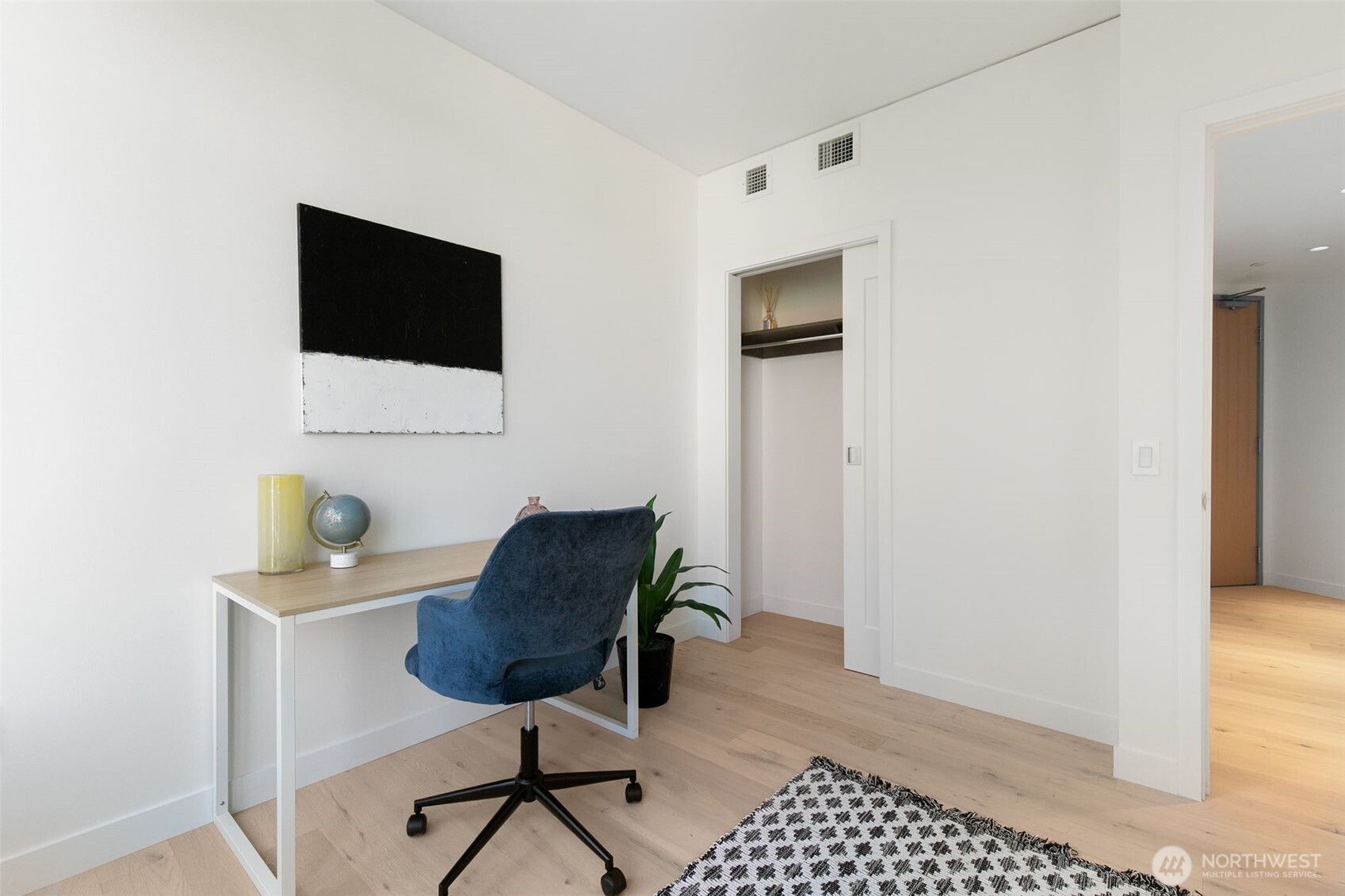2510 6th Avenue Unit: 408