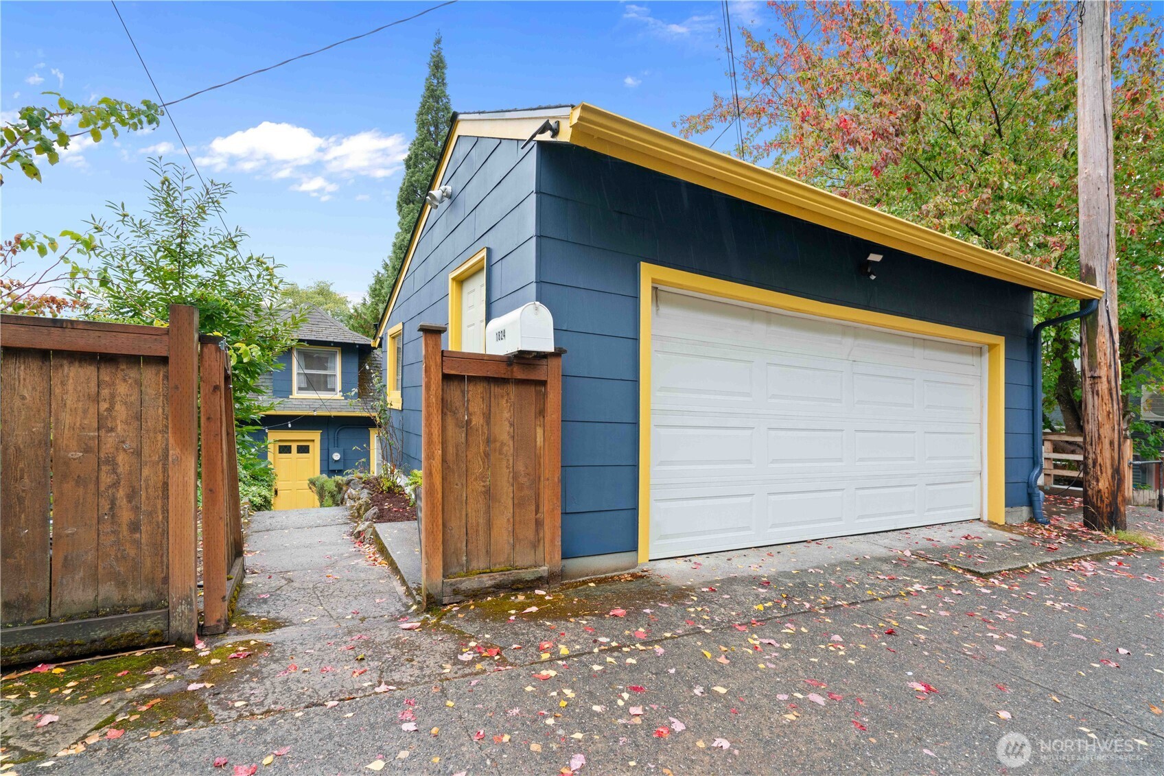 1824 8th Avenue W