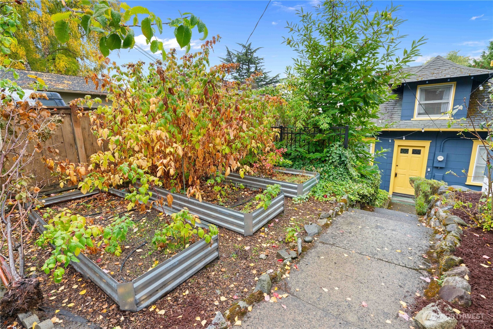 1824 8th Avenue W