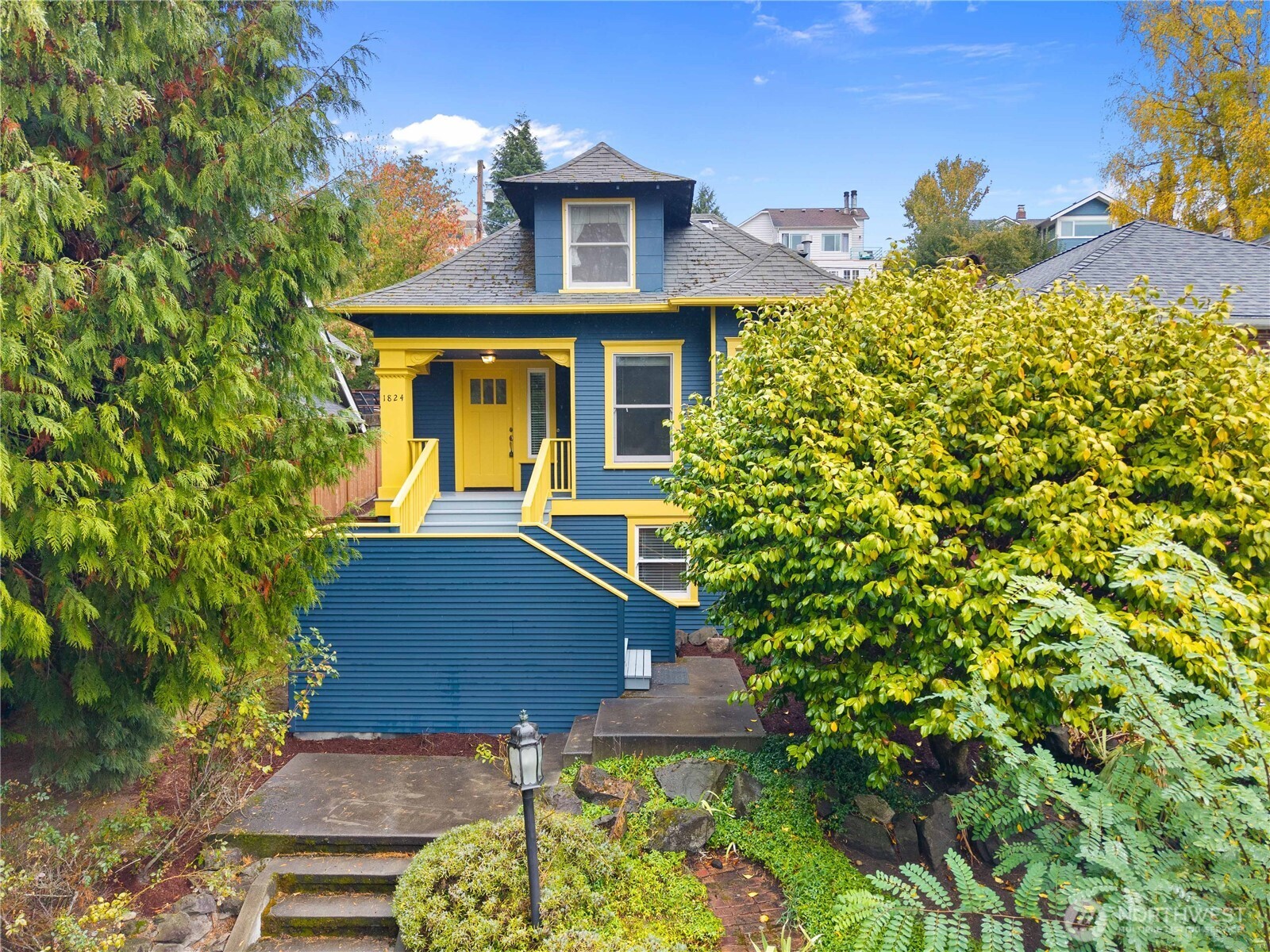 1824 8th Avenue W