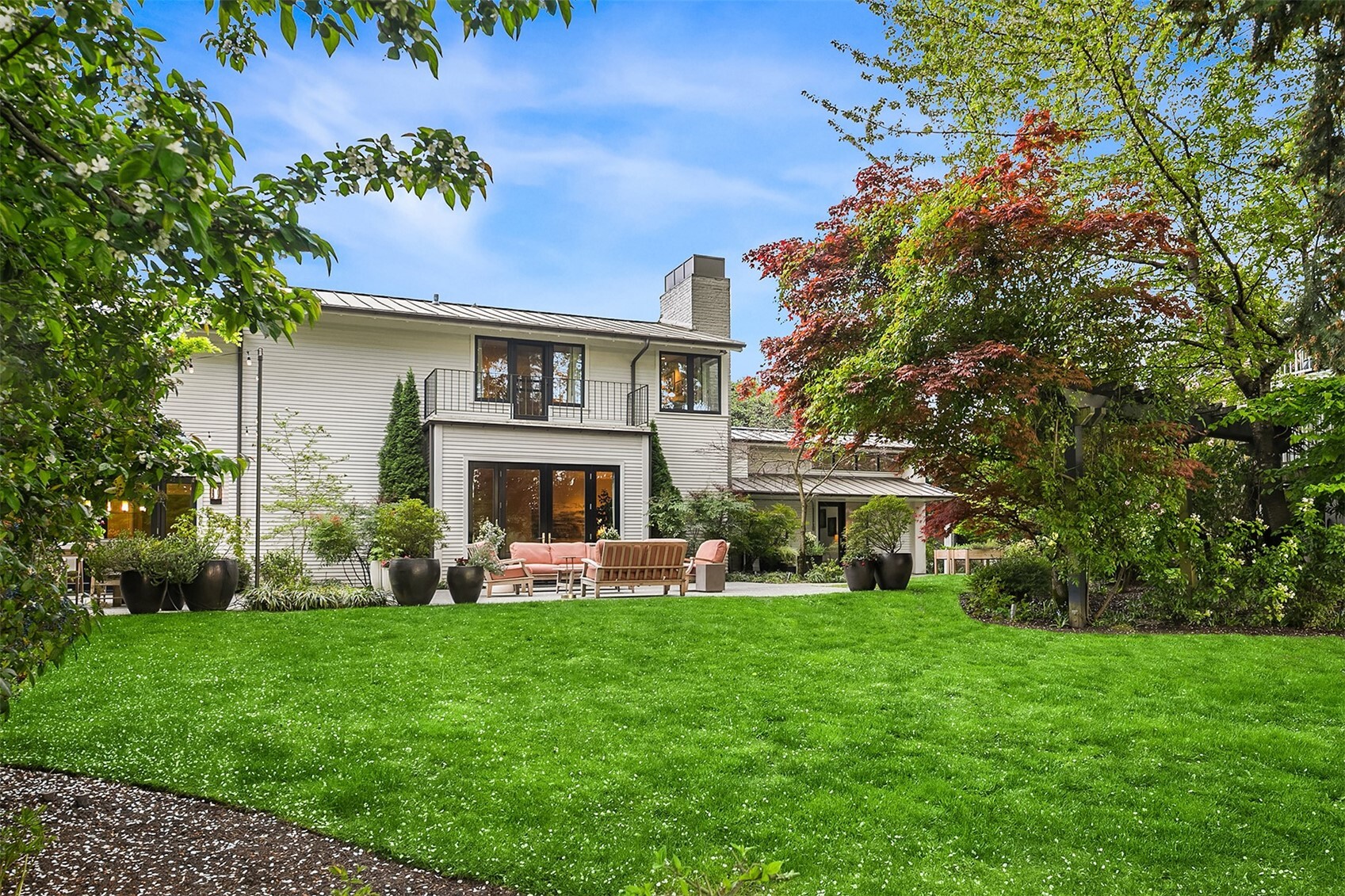 2017 Parkside Drive E