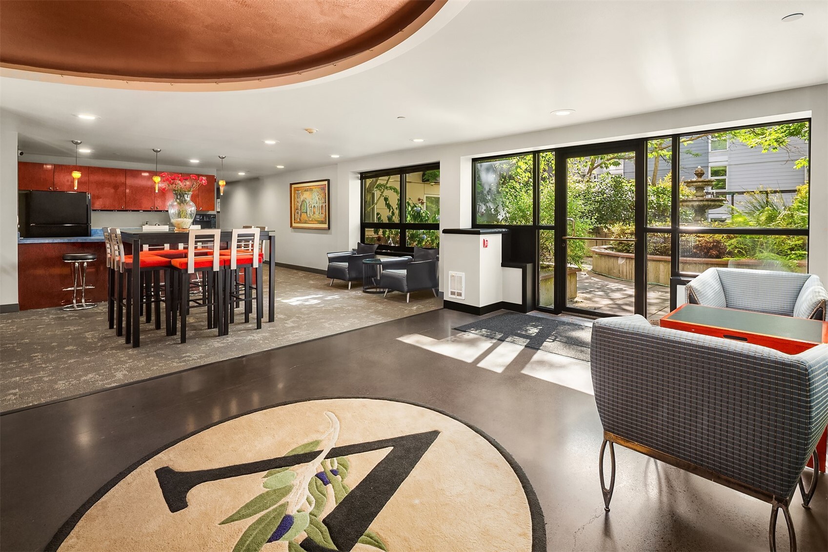323 Queen Anne Avenue N Unit: 217