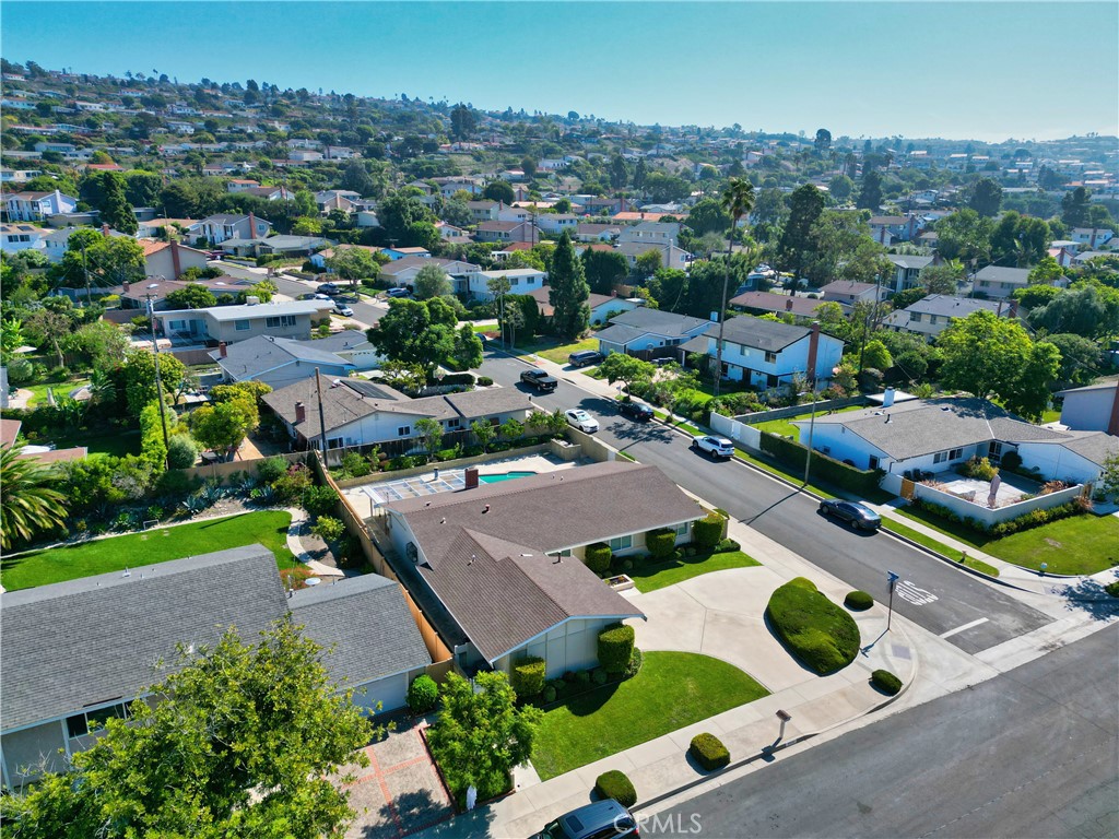 28620 Golden Meadow Drive