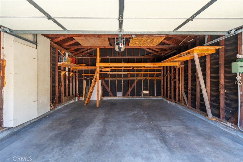 340 Avenue E