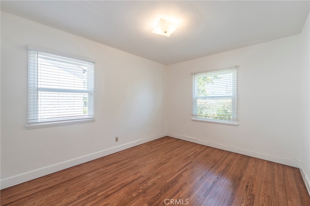 340 Avenue E