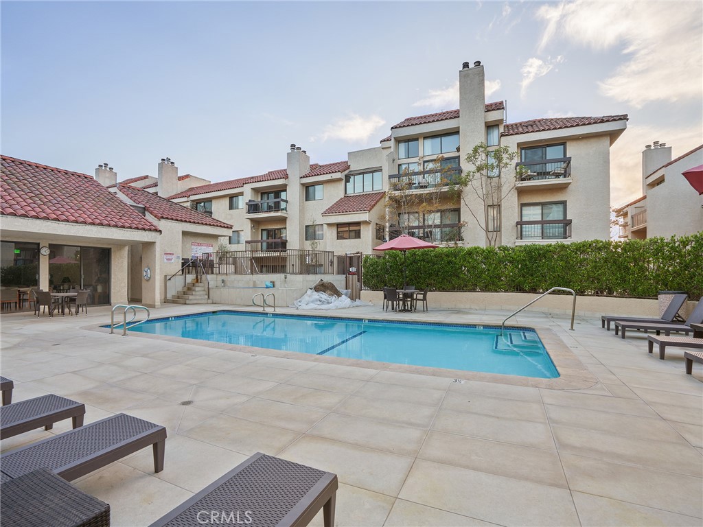 8180 Manitoba Street 302