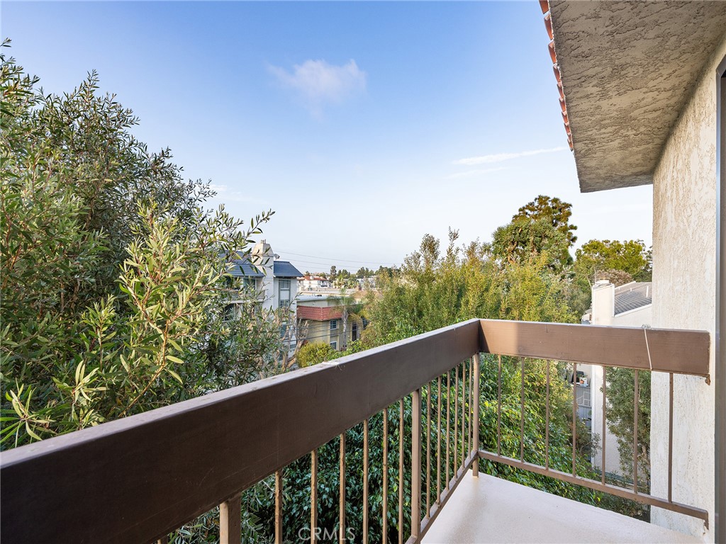 8180 Manitoba Street 302