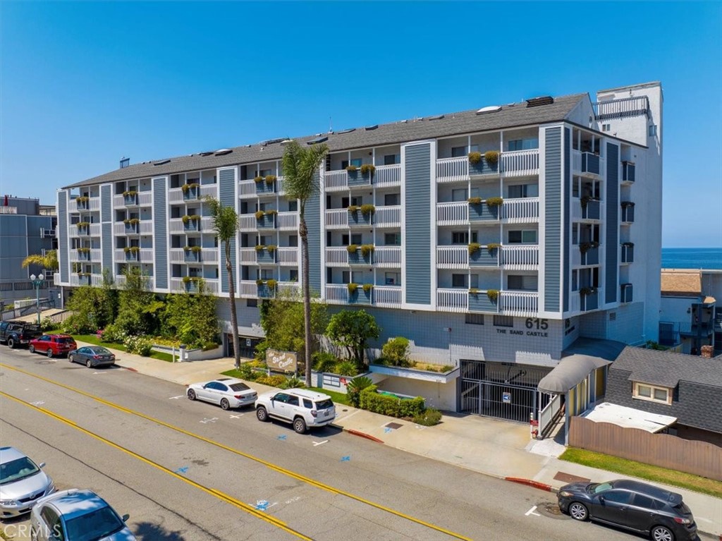 615 Esplanade 504